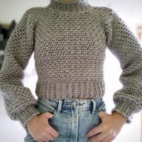 Návod na háčkovaný sveter s nadýchanými rukávmi